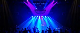 Танцевальные вечера и дискотеки: музыка, движение и атмосфера, которые сближают