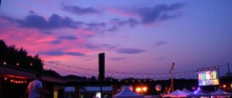 Джазовые вечера и фестивали под открытым небом: где музыка встречается с небом